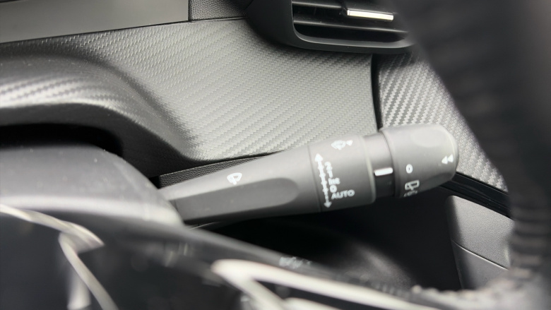 Peugeot 2008 1.2 PureTech Allure Premium 5dr Petrol Estate